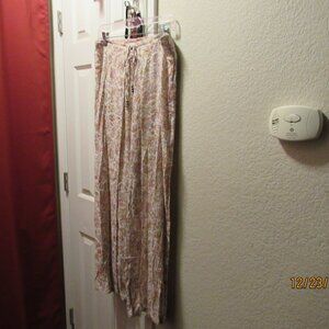 #561  WOMAN'S PANT/SKIRT COMBO BY RALPH LAUREN  (SIZE M)